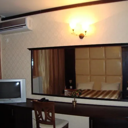 Ofir Lägenhetshotell 3*