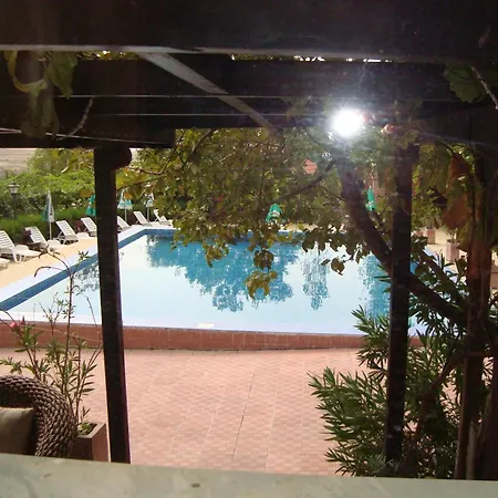 Ofir Lejlighedshotel