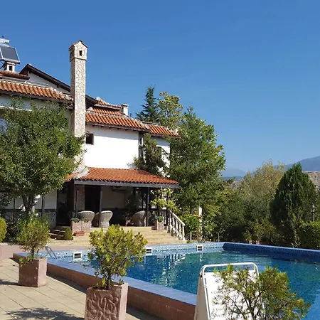 Lägenhetshotell Ofir 3*