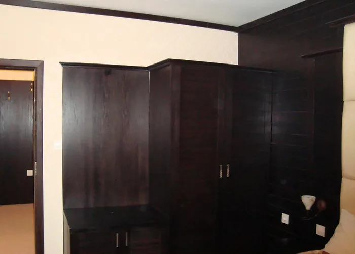 Apartmanhotel Ofir 3*