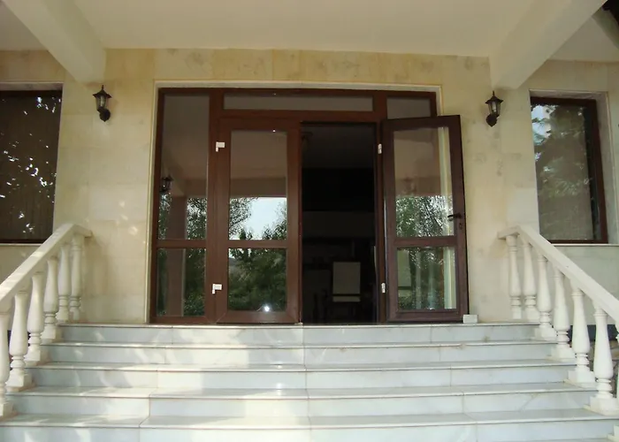 Apartmanhotel Ofir 3*