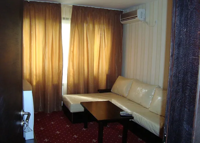 Ofir Apartmanhotel 3*