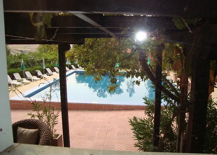Ofir Apartmanhotel