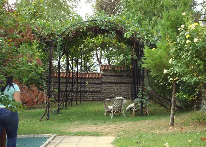 Apartmanhotel Ofir 3*